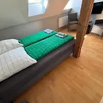 Pensión Doppelzimmer, Tv- Bad, Kühlschrank- Parkplatz-17