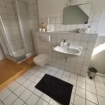 Doppelzimmer, Tv- Bad, Kühlschrank- Parkplatz-17 Meine