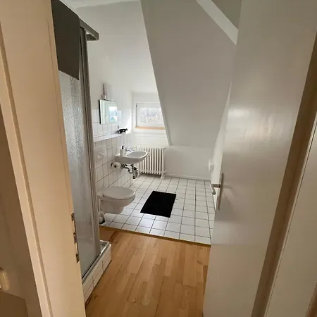 Doppelzimmer, Tv- Bad, Kuehlschrank- Parkplatz-17 Meine