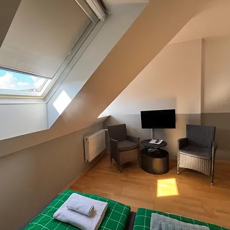 Konukevi Doppelzimmer, Tv- Bad, Kuehlschrank- Parkplatz-17