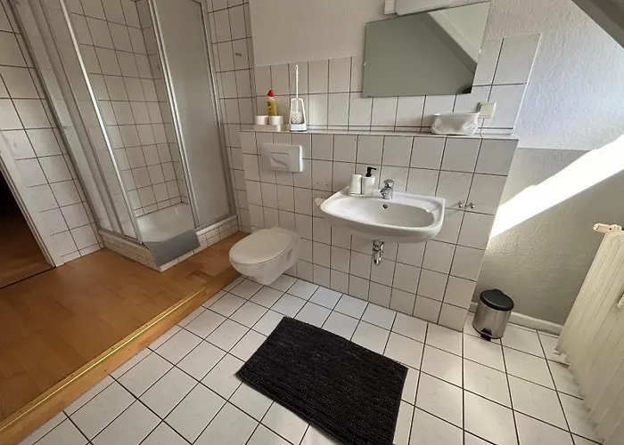 Doppelzimmer, Tv- Bad, Kühlschrank- Parkplatz-17 Meine